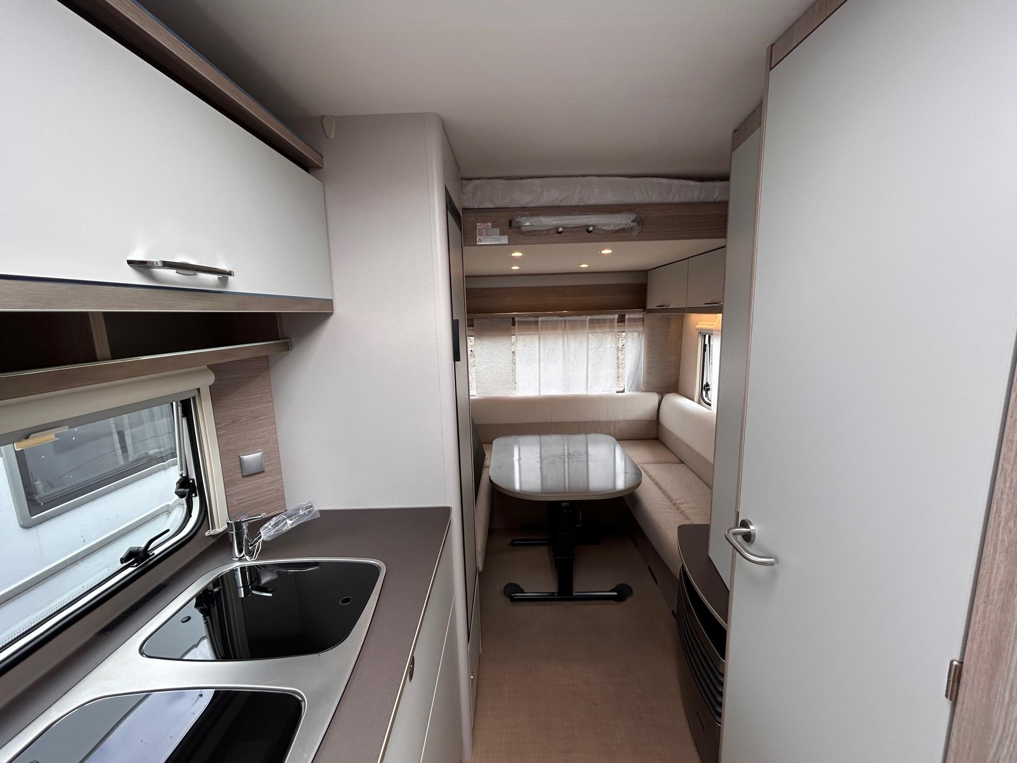 Nuovo Caravan Bürstner PREMIO PLUS 440 TK 2023 Lucchetta Camper Snc Pieve di Soligo CamperOnLine