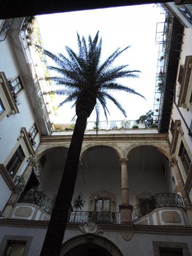 45_Palermo_Cortile.JPG