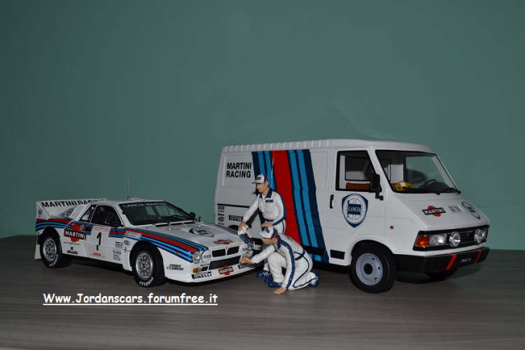 FIAT_242_LANCIA_MARTINI_a.png