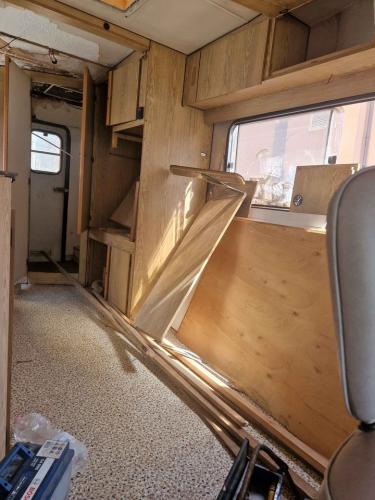 interno%20camper2.jpg